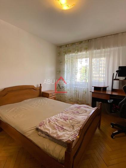 Apartament cu 4 camere, Decomandat, Pacurari-Petru Poni - 3