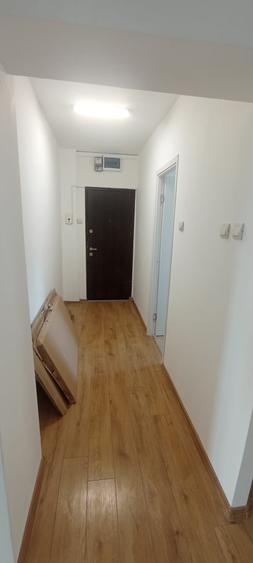3 camere (din 4) RENOVAT RECENT et 2 NEMOBILAT zona Mosilor-Eminescu