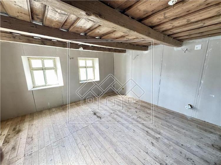 Casa individuala cu gradina, teren 1278 mp, sat Ludos, jud Sibiu