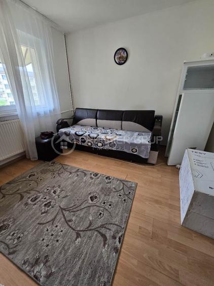 Etaj 2! Camera de camin cu baie proprie 17mp, Podu Ros, mobilata