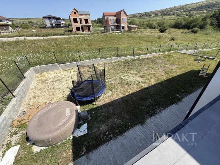 Casa indivuala intr-o zona linistita, în Chinteni!