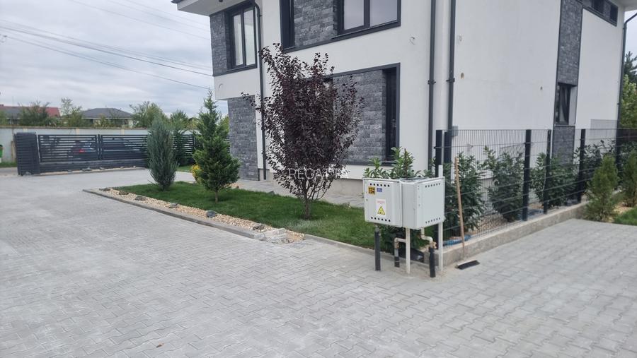 Complex rezidential cu 7 vile langa Laguna Albastra - 23