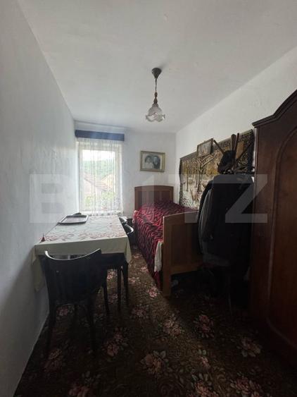 Casa de vanzare, cu 3 camere, 191 mp, la 3 km de Hațeg