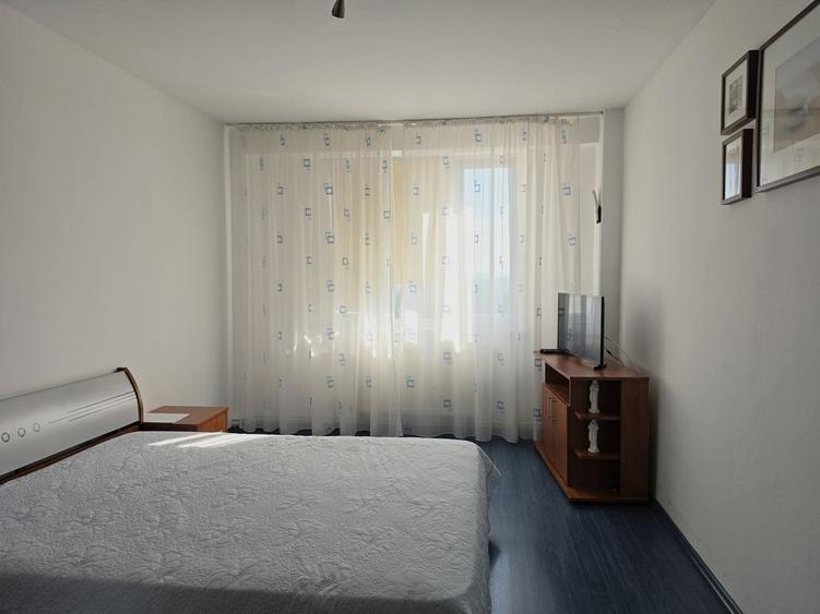 Astra zona școala 7 strada Apollo apartament 3 camere Liber la vânzare