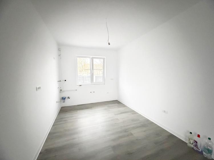 Duplex modern 4 camere, 300mp teren, 101mp utili in Utvin
