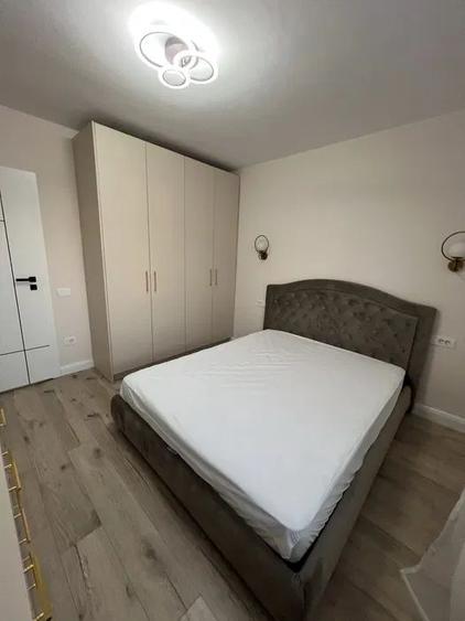 VAND APARTAMENT 2 CAMERE ETAJ 4/5 RAHOVEI