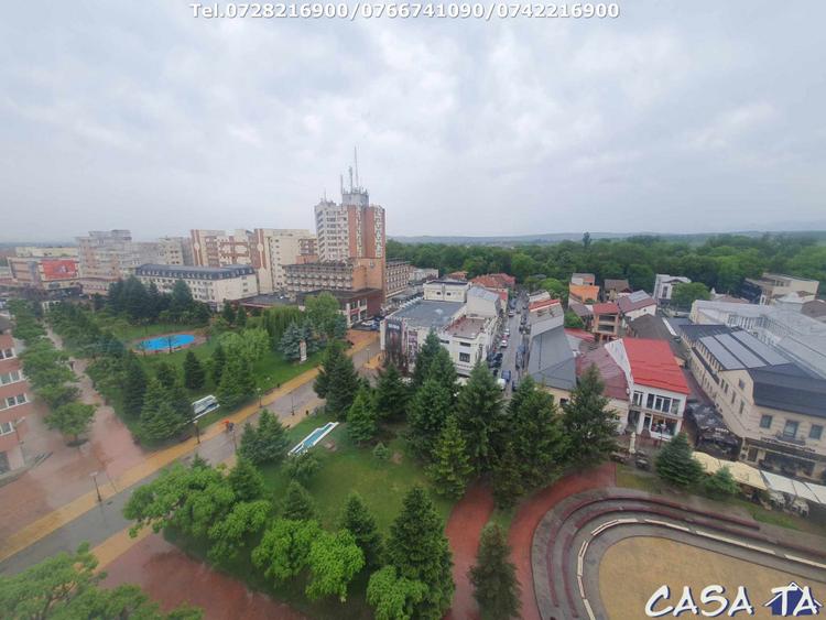 Apartament 3 camere, situat in Targu Jiu, str Victoriei (Ultracentral)