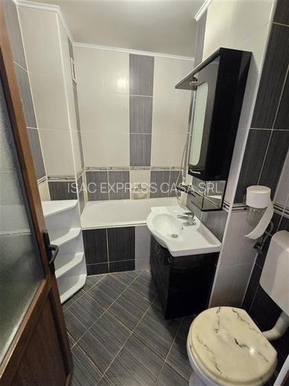 Apartament 2 camere decomandat, zona Gara, Strapungere Silvestru (etaj intermedi - 5