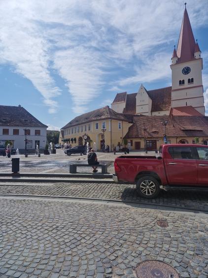 Spațiu cu vitrina ultracentral, Cisnadie