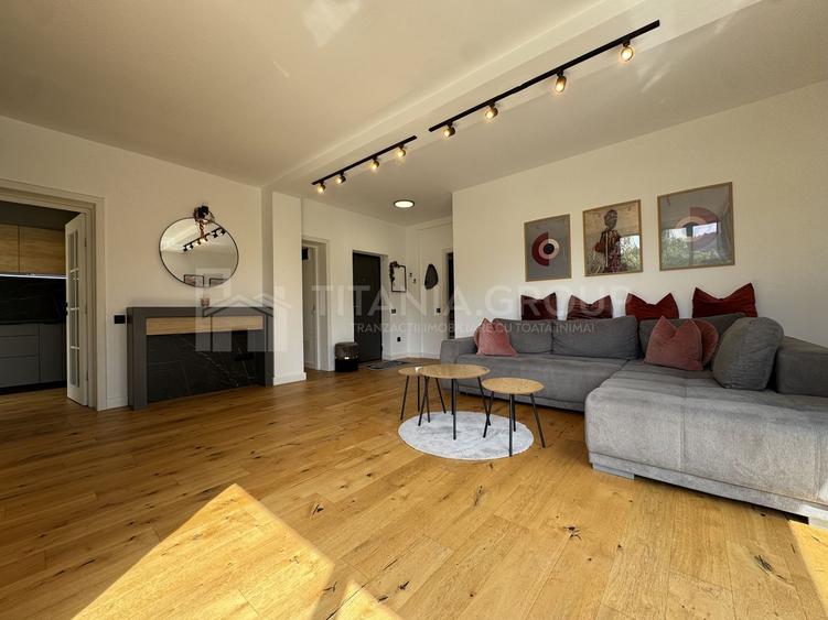 Apartament 2 camere decomandat, luminos, priveliste superba, 5 min Centru