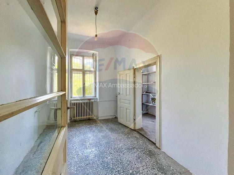 Casă / Vilă cu 6 camere de vânzare în zona Elisabetin - 26