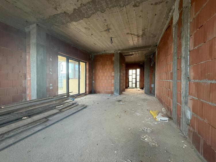 Casa noua cu etaj, teren 504 mp - Vladimirescu