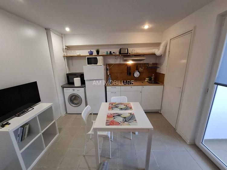 STUDIO- OBOR, BLOC REABILITAT, DORMITOR SEPARAT, MODERN - 6
