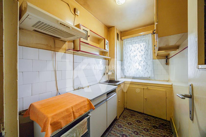 Vânzare apartament cu 2 camere, semidecomandat, strada Avram Iancu - 6