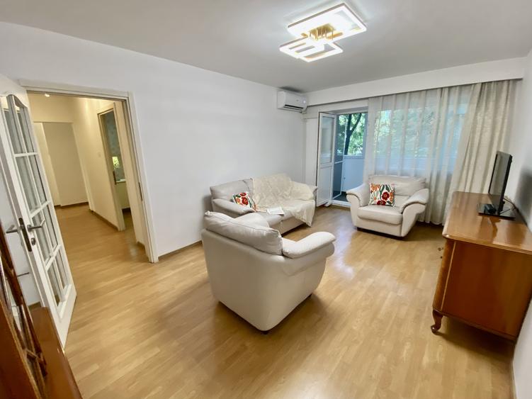 Apartament 4 camere la Parcul Tineretului cu 2 balcoane logie