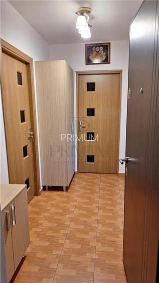 COMPLEX STUDENTESC | 4 CAM | ET.1 | RENOVAT | 2 BAI | 2 BALCOANE | ANVELOPAT | D - 17
