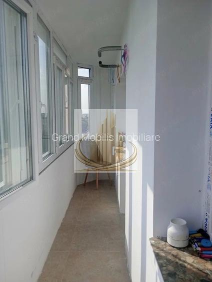 Vând 3 Camere decomandat Brâncoveanu PANOURI SOLARE