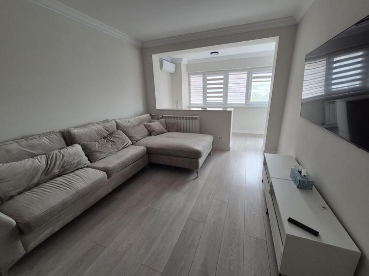 Apartamnent decomandat cu 3 camere, Sector 6