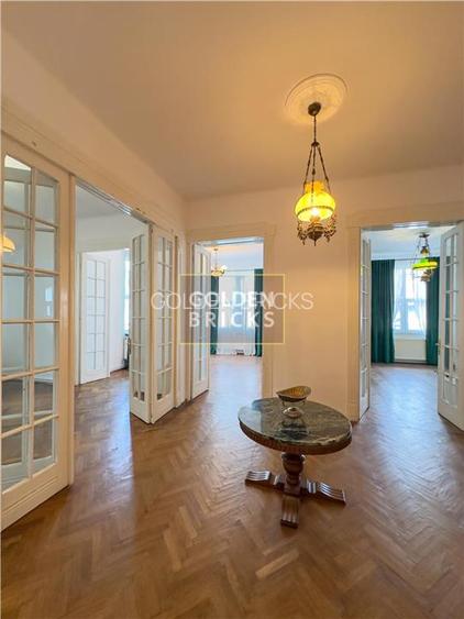 Piata Unirii | Tineretului | 5 camere + terasa | Curte | Parcare - 10