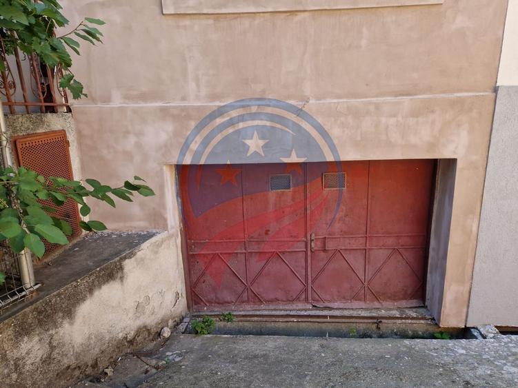 CASA /VILA str. Ana Ipatescu