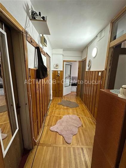 Resita, Apt. 3 cam.Conf.1 Sporit, Central, Zona Piata Sud - 18