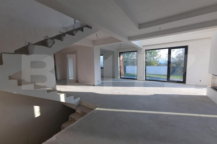 Vila Smart Home. Cu panouri solare, 4 dormitoare, birou si sauna.