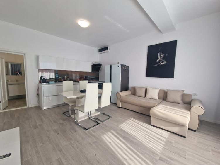 Mamaia Nord- 3 camere,2 gr sanitare, mobilat-utilat, etaj 1- 128.000euro