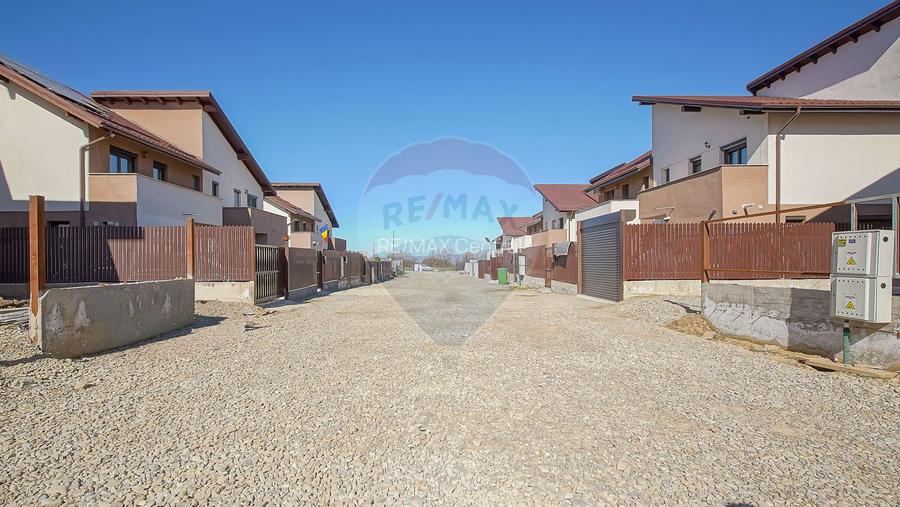 Duplex Modern, Curte Proprie | Green Haven Săcele - Comision 0% - 29