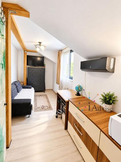 CASA CU 6 CAMERE IN NOUA
