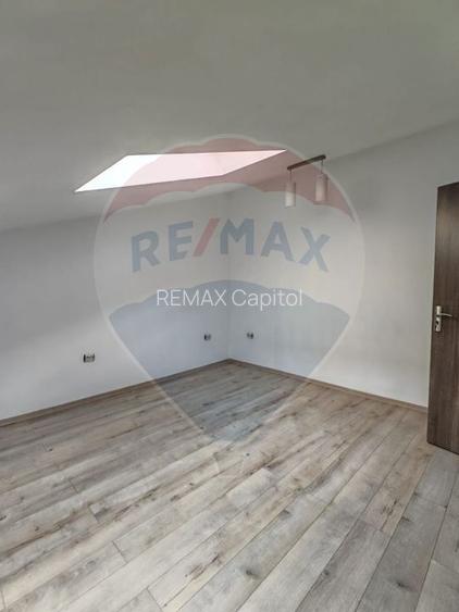 Casă / Vilă cu 4 camere de vânzare în Brasov, zona Blumana - 16