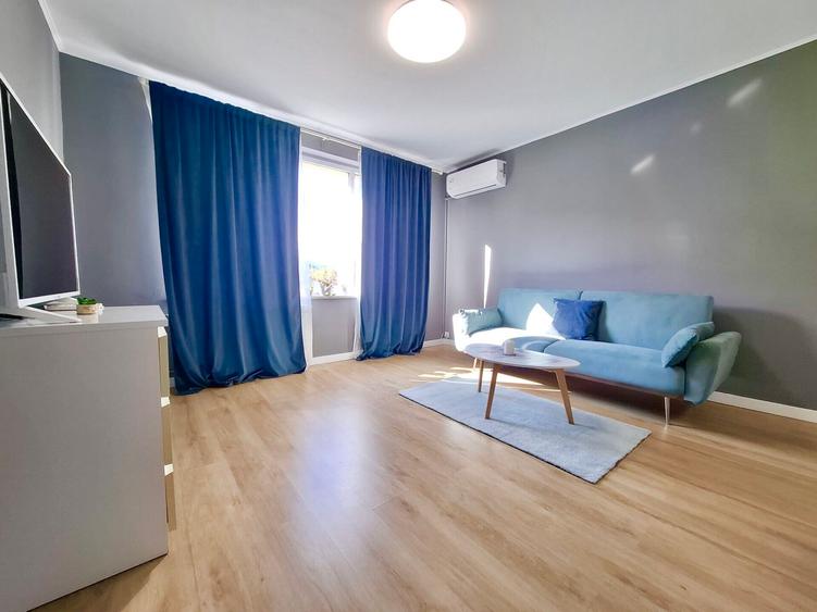 2-room apartment | view Sala Palatului park | subway Piata Romana |