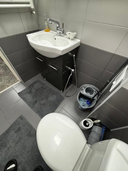 Proprietar - Inchiriez apart 2 camere , decomandat, Oradea Central, Fac Medicina