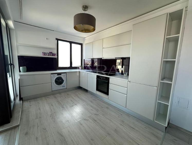 Apartament de 4 Camere, terasă impresionantă, lângă Iulius Mall.