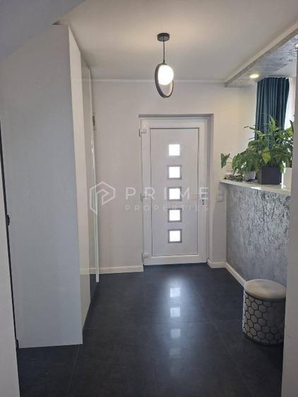 Vilă Individuală Generoasă(220 mp)cu Panouri Fotovoltaice 7 kW-Corunca