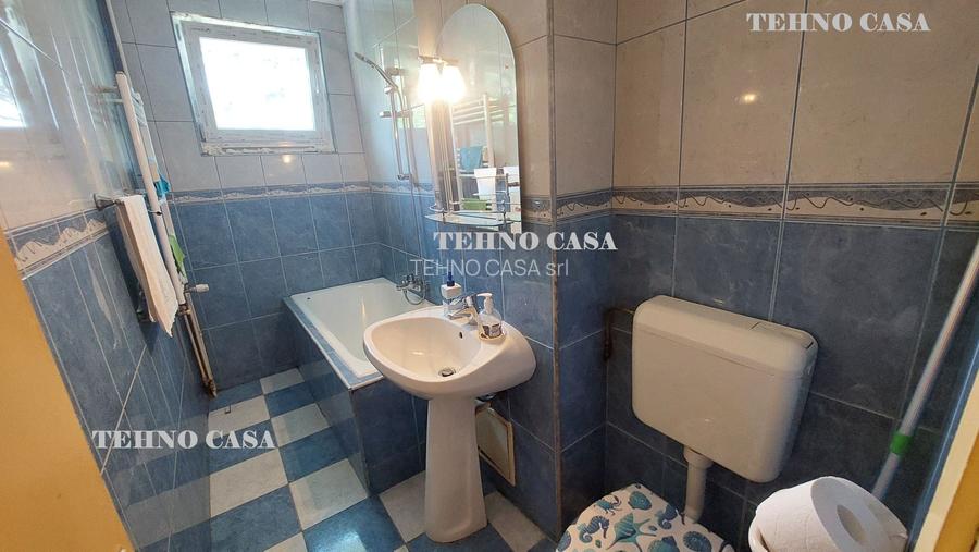Titan, 550 m de Metrou 1 Decembrie | 4 camere, 2/4, bloc reabilitat - 13