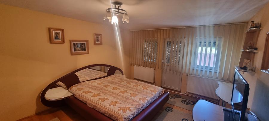 Casa cu etaj zona Bucovina