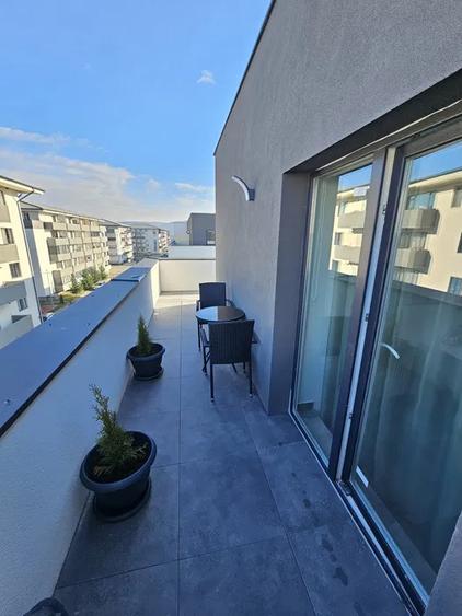 Apartament la cheie, decomandat, parcare, zona Terra