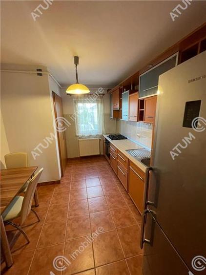 Apartament 4 camere decomandate 2 balcoane zona Strand Sibiu
