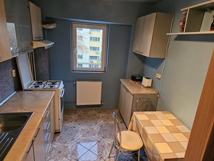 3 camere decomandat - 69mp - et 3/11 - Sos. Colentina 93