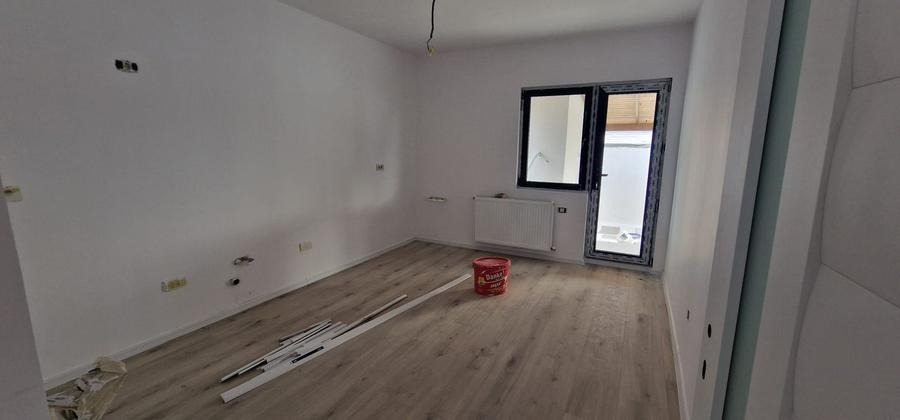 Casa parter plus mansarda zona Primarie-Biserica veche.