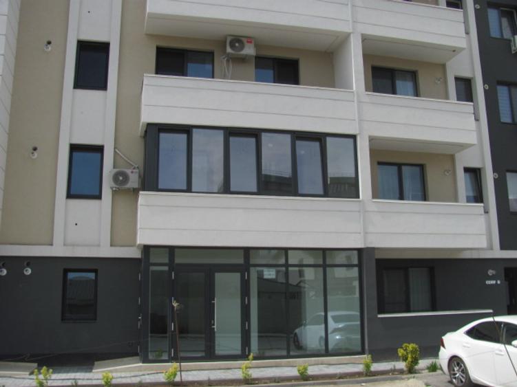 Spatiu Comercial, Stradal, Parter