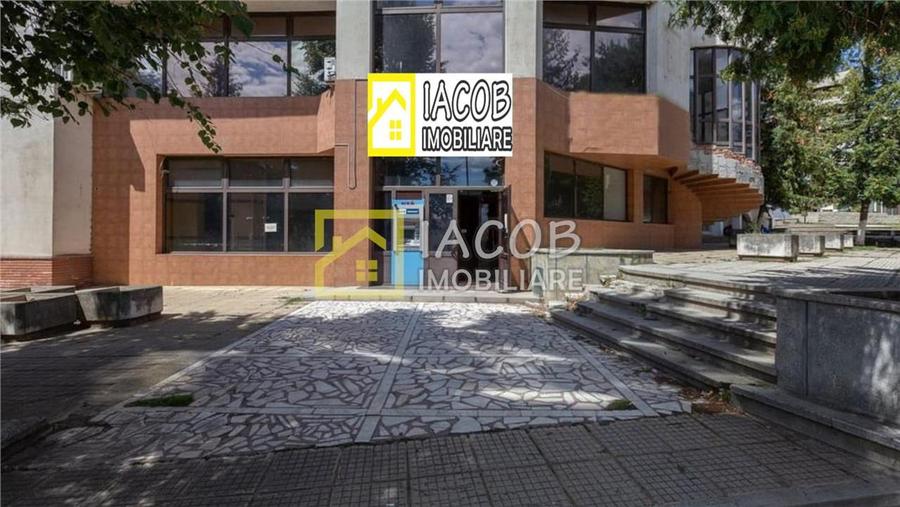 Spatiu comercial P+1, Buhusi, central, jud Bacau