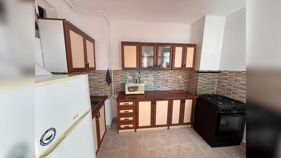 Apartament cu 2 camere de închiriat, Piața Cipariu