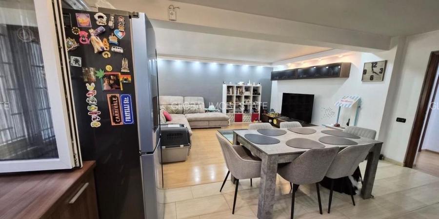 Apartament 4 camere de vanzare zona Doamna Ghica - 2
