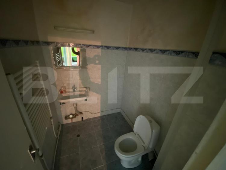 Apartament cu 4 camere, decomandat, 78 mp, 2 bai, et intermediar, Dambul Rotund