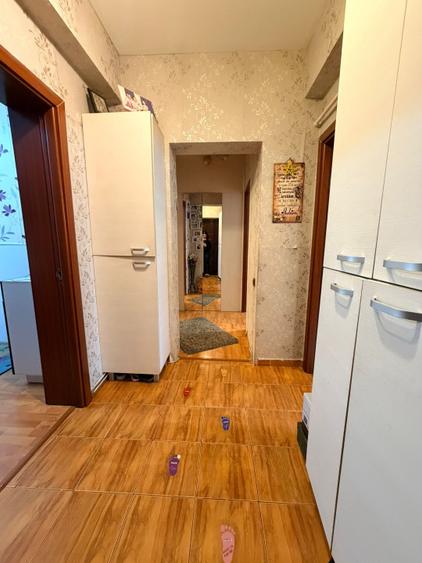 Apartament 2 camere decomandat cu boxa si parcare, Ford