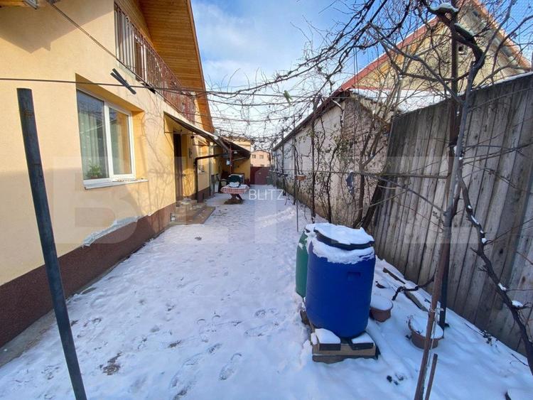 Casa de 284 mp, impartit in 3 apartamente, teren 503 mp, Grivitei Comision 0%! - 11
