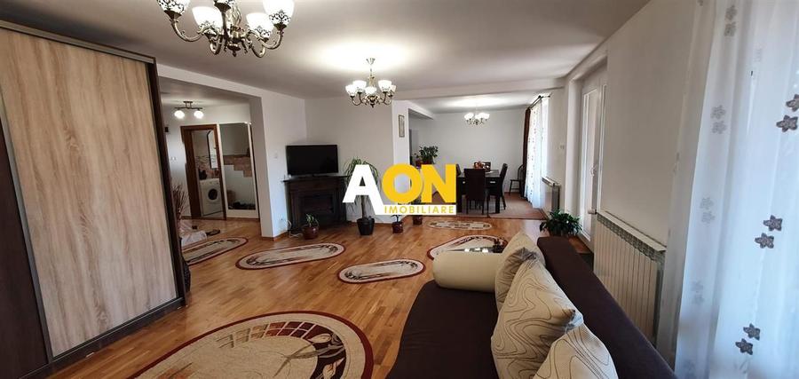 Casa D+P+M, 6 camere, 300 mp teren, zona Arex