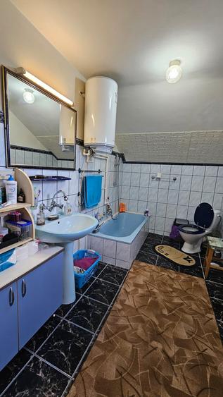 BAICOI - casa P+E, ter-1354mp, pret. loc/activ. comerciale - 149000 euro