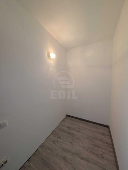 Inchiriere Apartament 3 camere semidecomandat, 62 mp, Sesul De Sus